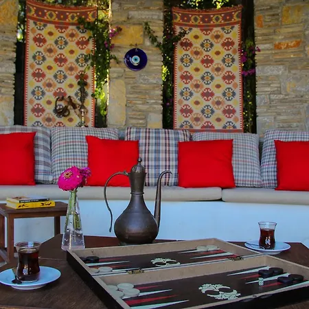 Aydos Hotels & Breeze Restaurant * Дальян