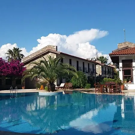 Aydos Hotels & Breeze Restaurant Дальян