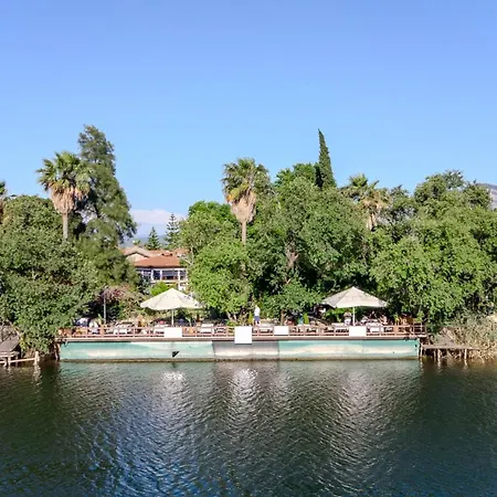 Hotel Aydos & Breeze Restaurant 5*