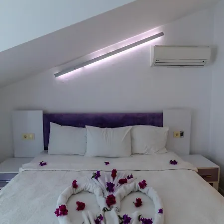 Aydos & Breeze Restaurant 5*