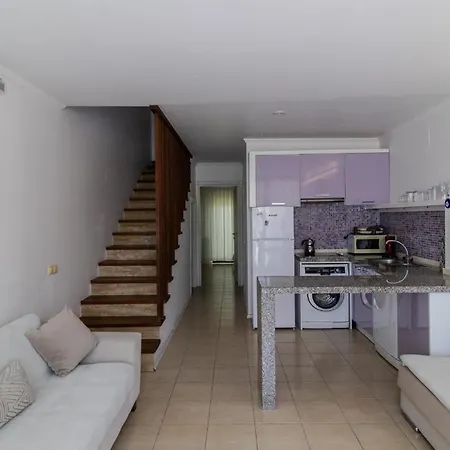 Hotel Aydos & Breeze Restaurant 5*