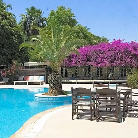Hotel Aydos & Breeze Restaurant